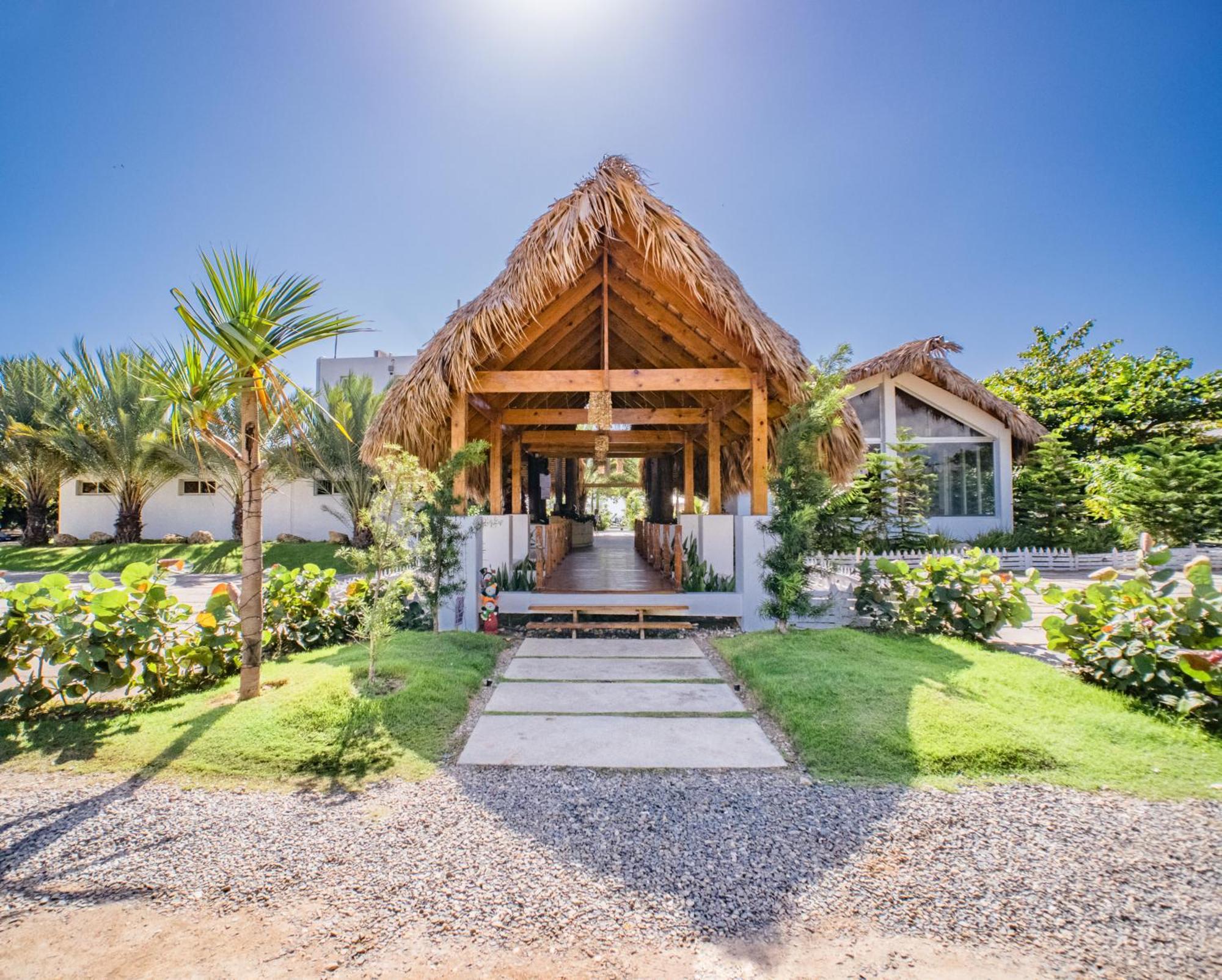 Coconut Paradise Beach Hotel Пахарито Экстерьер фото